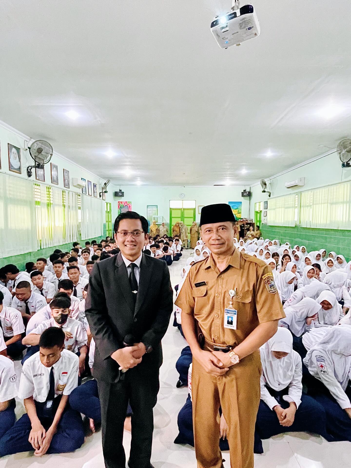 Motivation Talks di SMPN 1 Tasikmadu Man Jadda Wajada, Siapa Bersungguh-sungguh Akan Berhasil